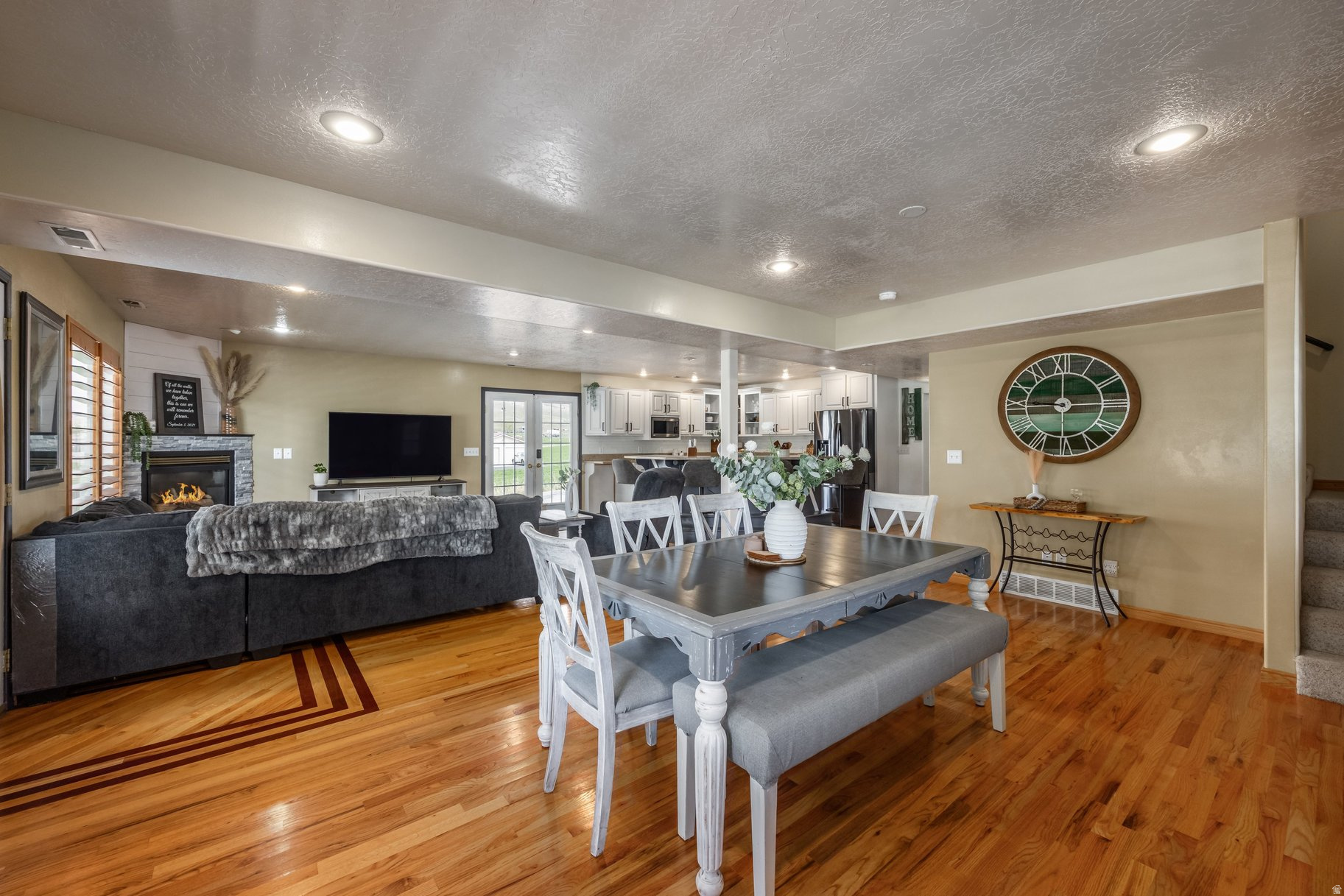 NORTH SUMMIT - Residential