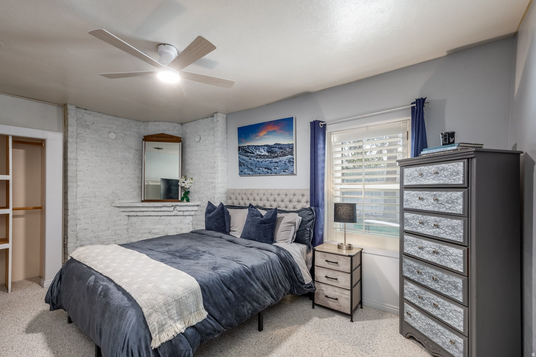 NORTH SUMMIT - Residential