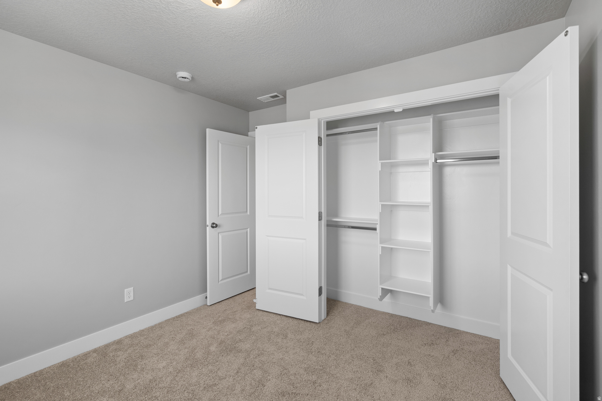 APPLE HOLLOW - Residential