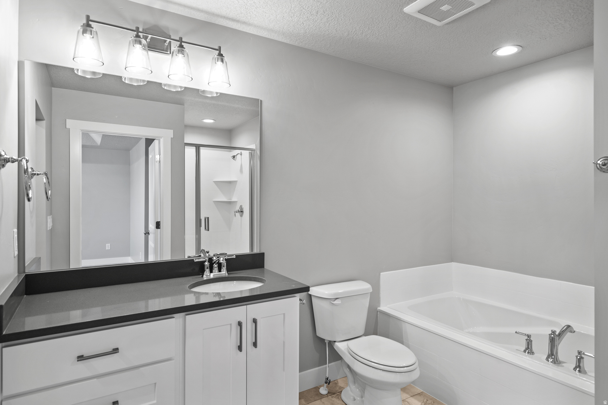 APPLE HOLLOW - Residential