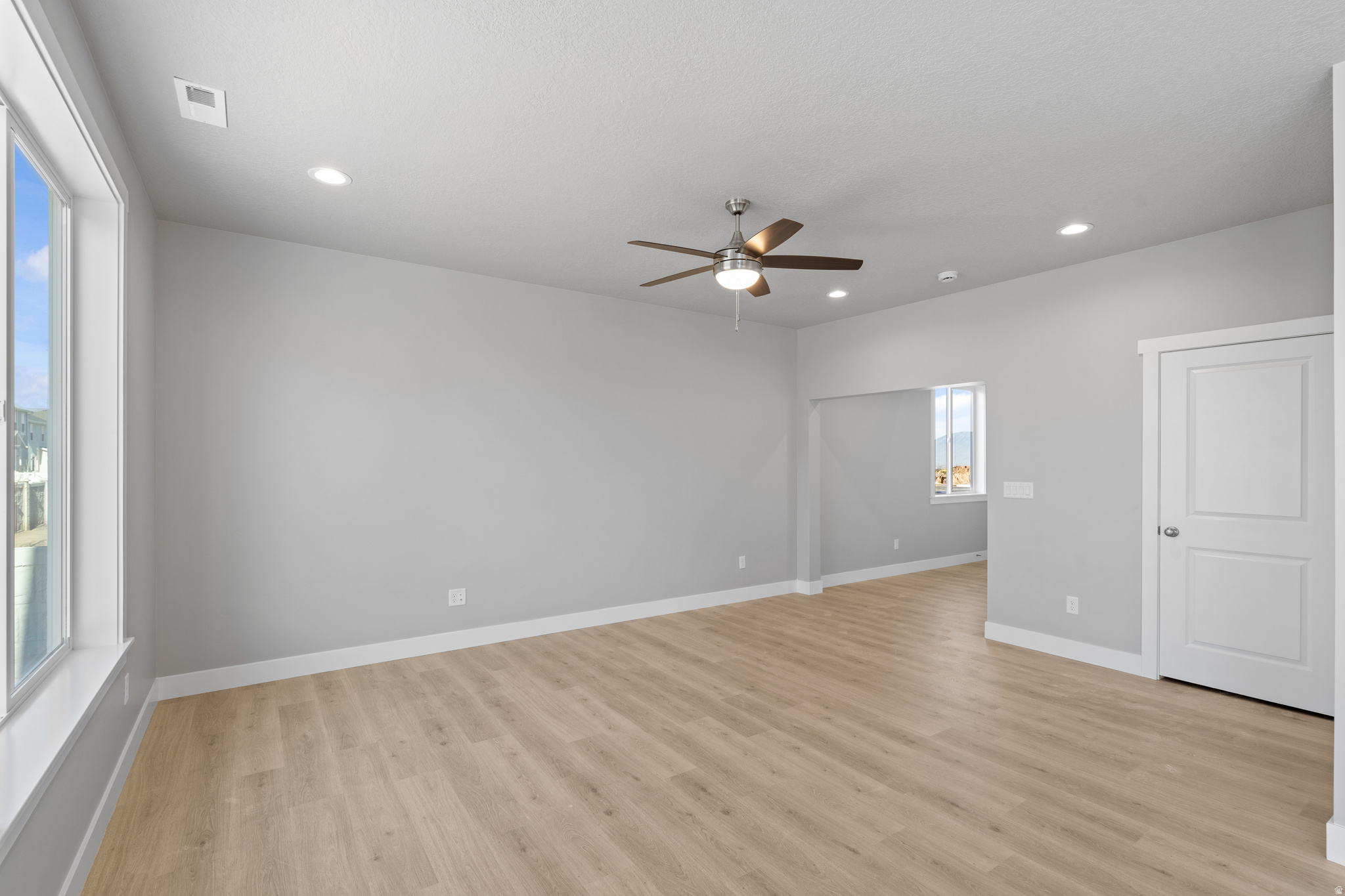 APPLE HOLLOW - Residential