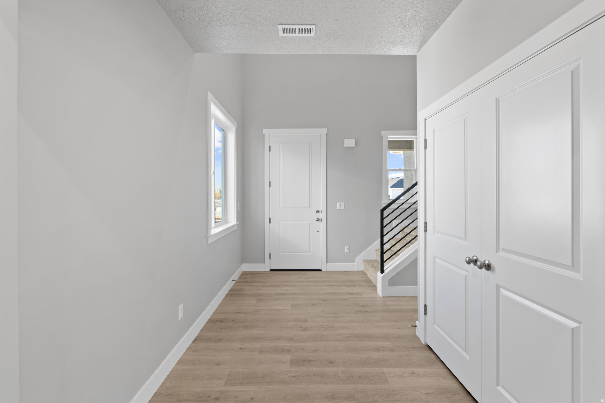 APPLE HOLLOW - Residential