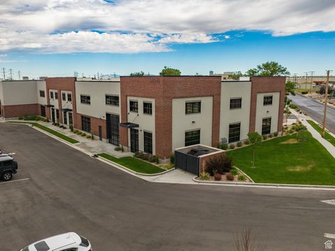 Tiny photo for 340 W ANTELOPE DR S, Clearfield, UT 84015 (MLS # 2060932)