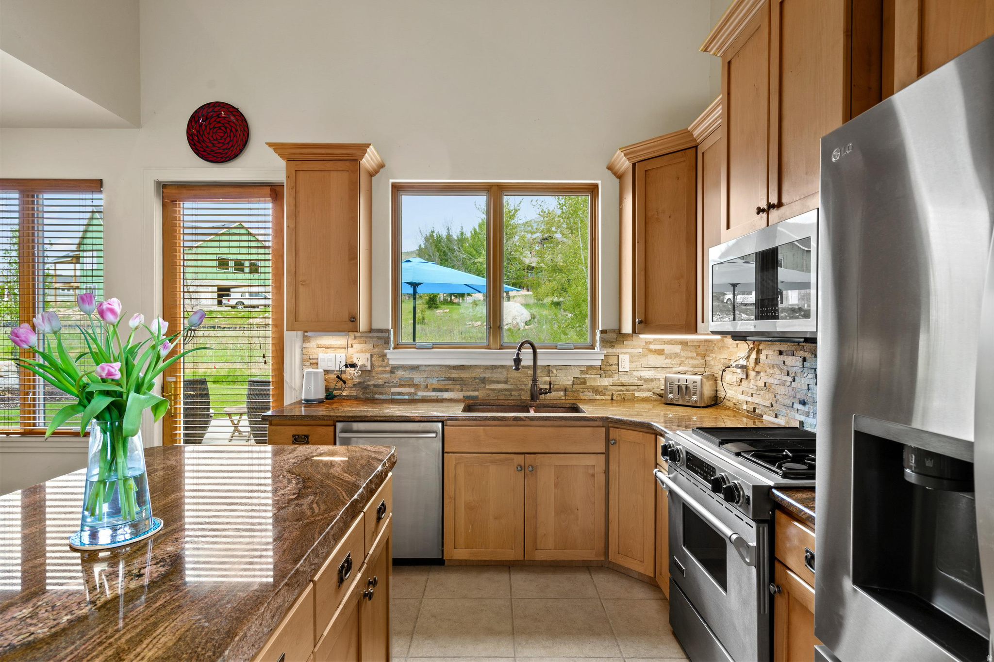 TRAPPERS RIDGE - Residential