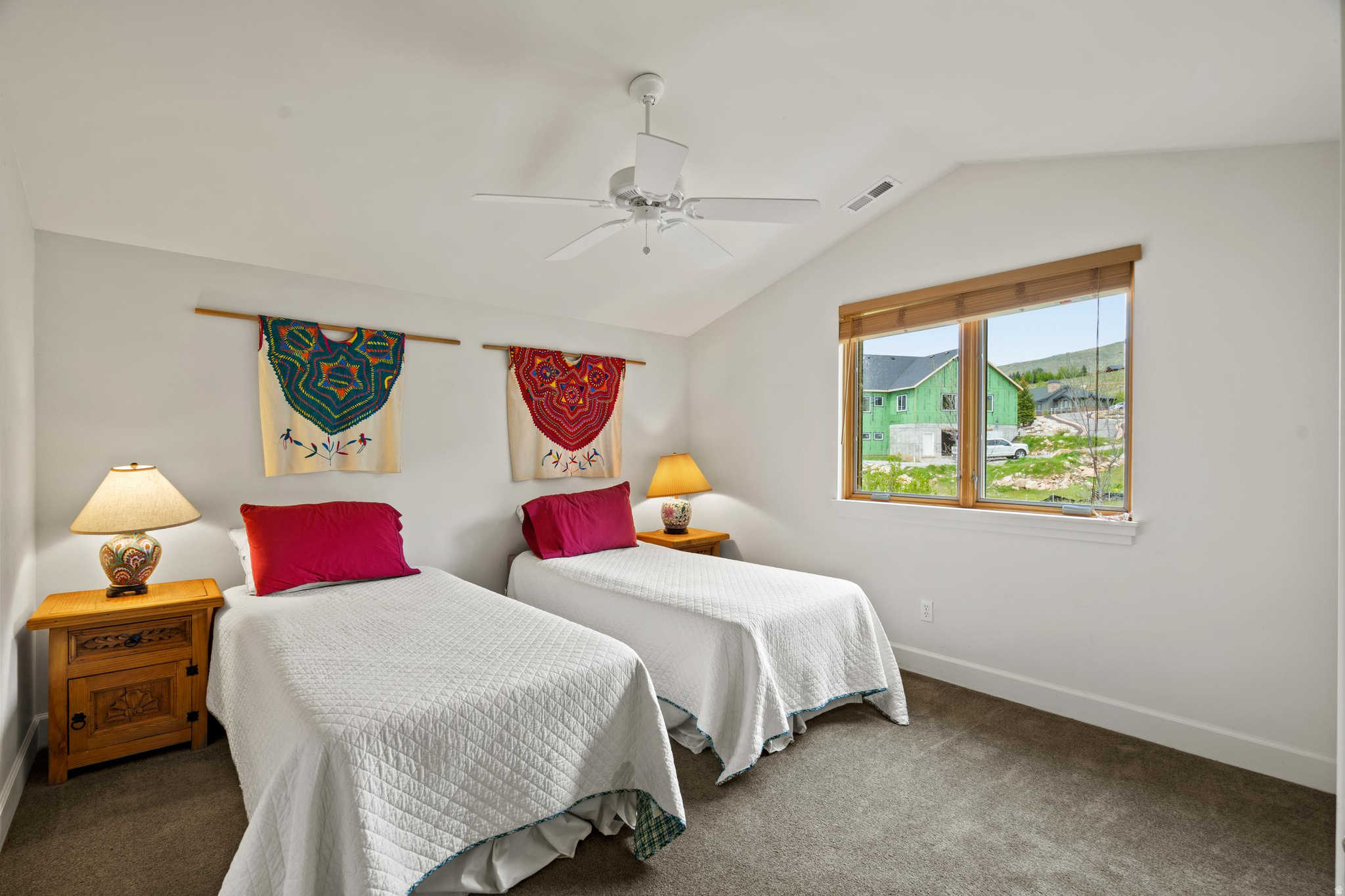 TRAPPERS RIDGE - Residential