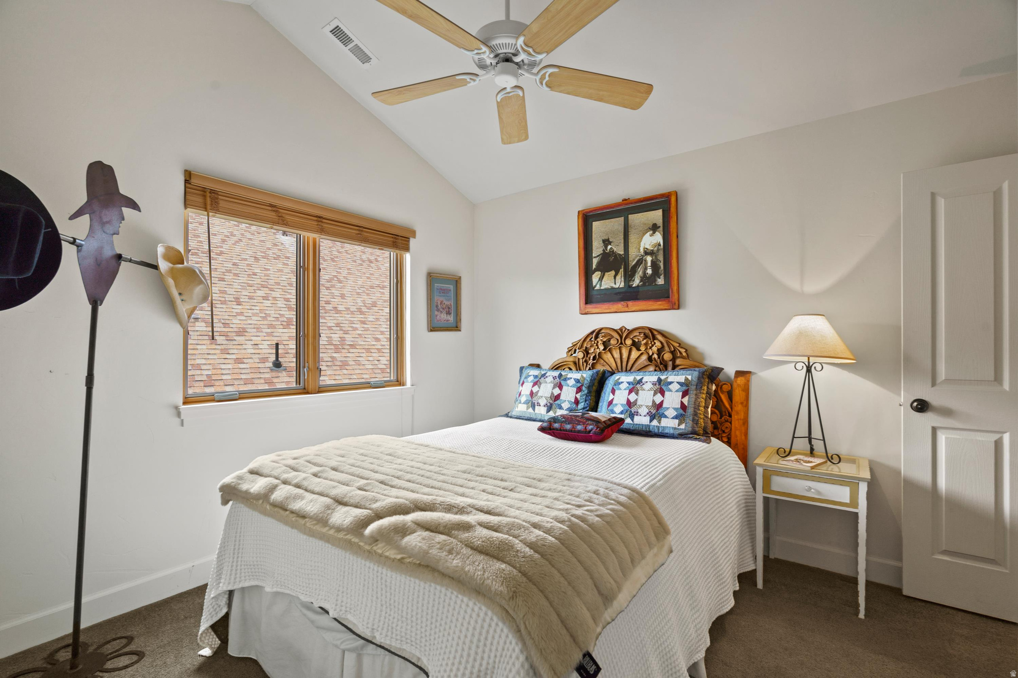 TRAPPERS RIDGE - Residential