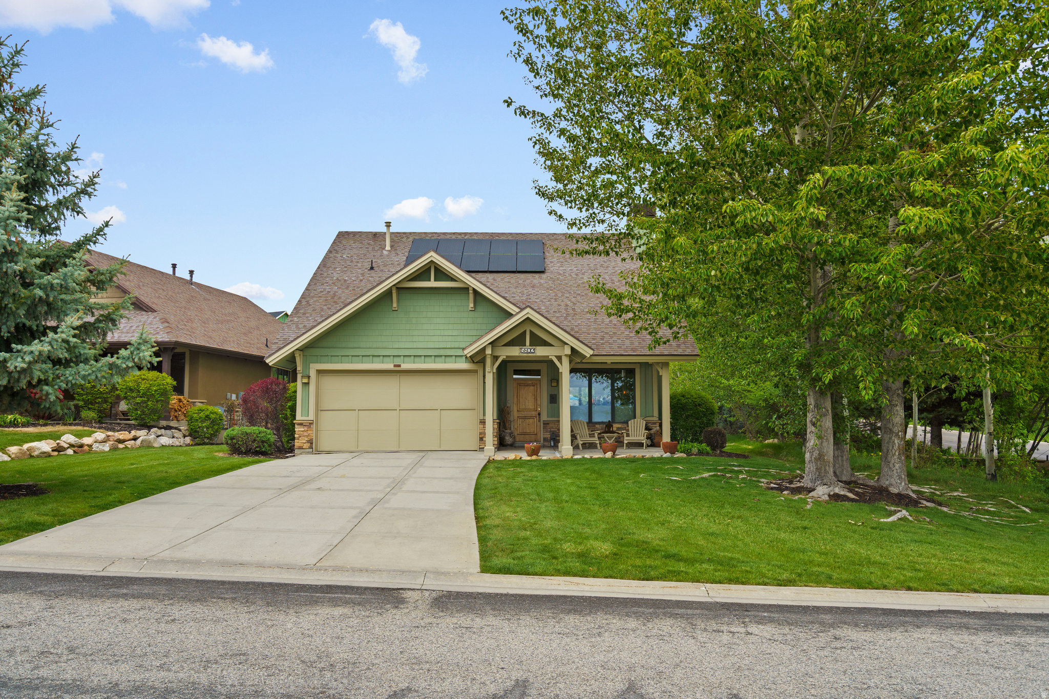 TRAPPERS RIDGE - Residential