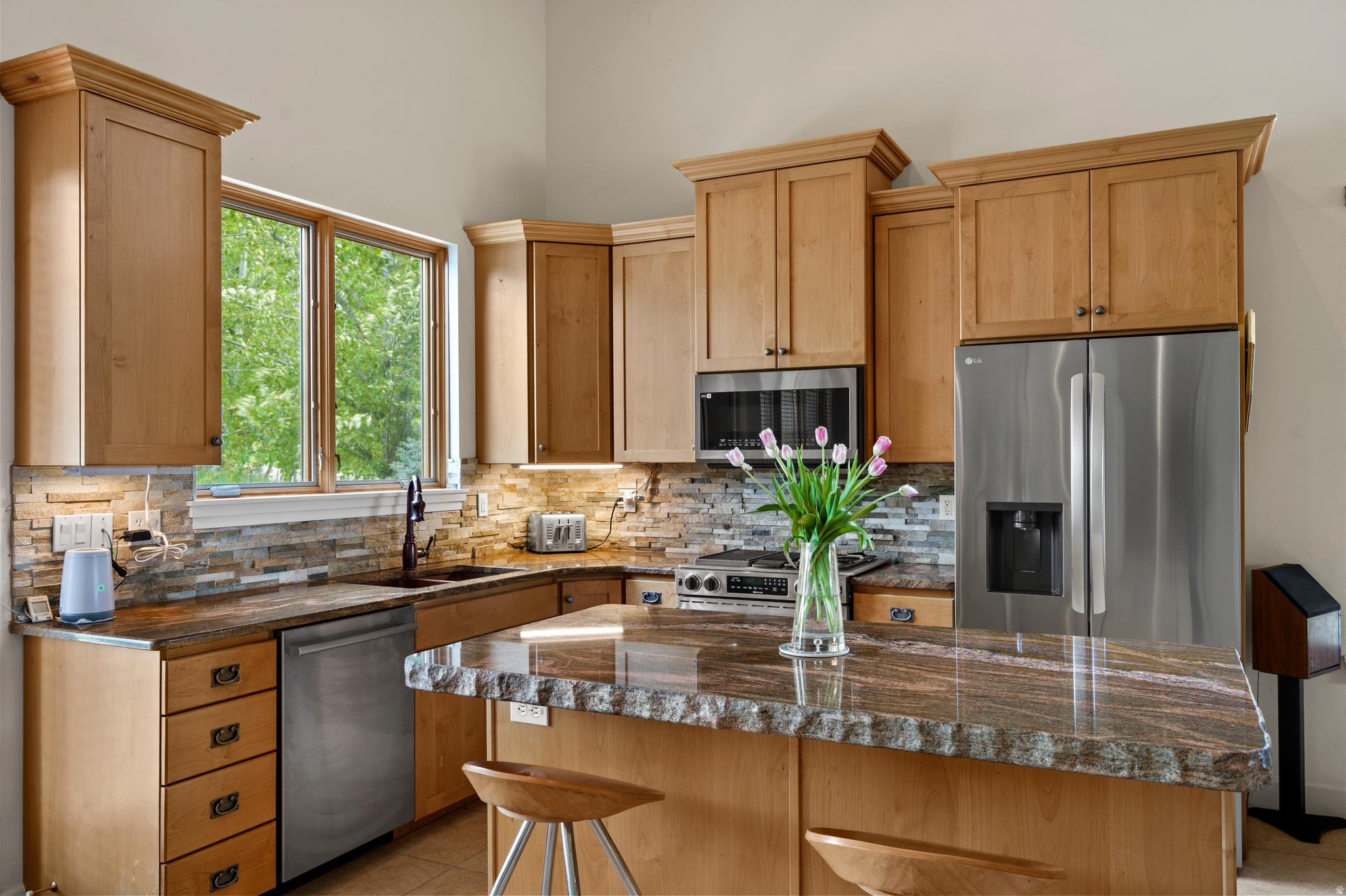 TRAPPERS RIDGE - Residential