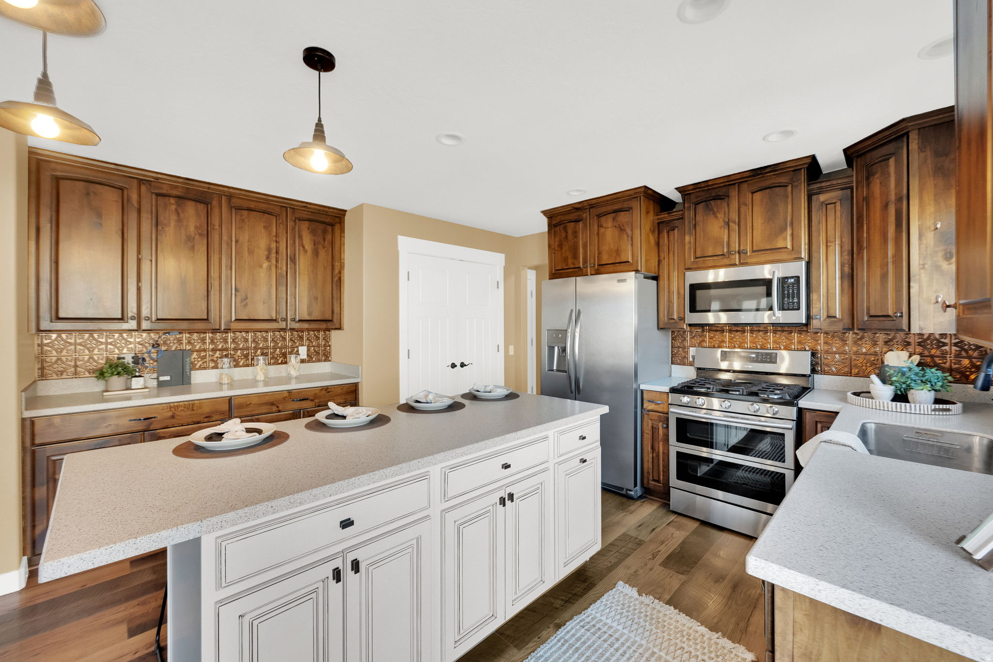 VALLEY VIEW RANCH - Residential