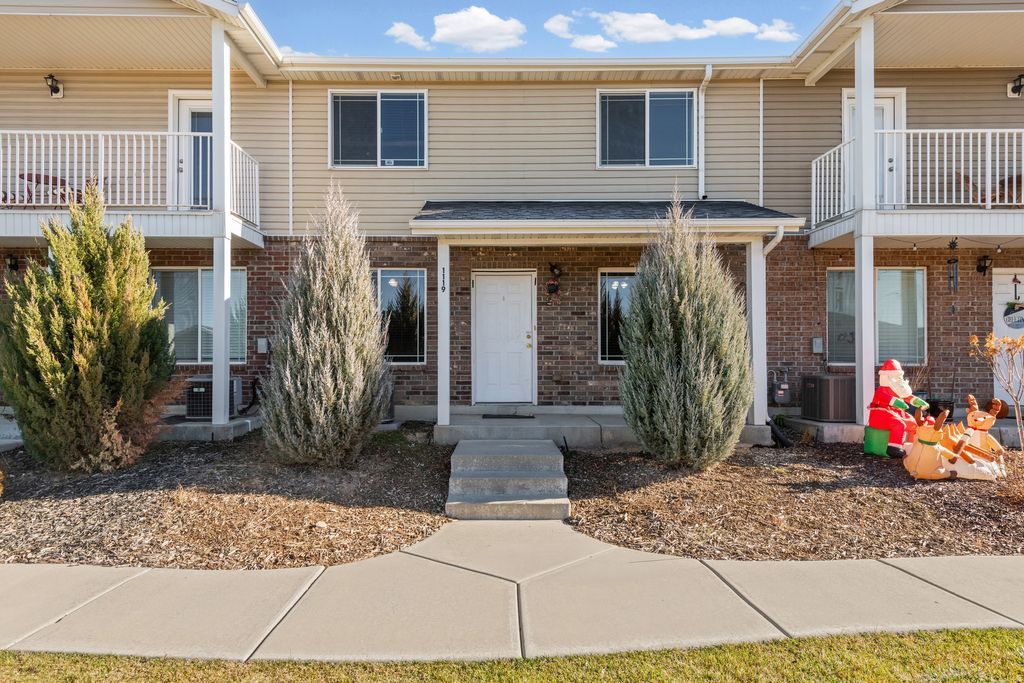Photo of 1119 HEALY ST, Ogden, UT 84403 (MLS # 2128728)