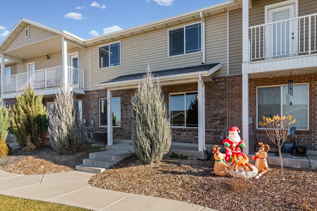 Photo of 1119 HEALY ST, Ogden, UT 84403 (MLS # 2128728)