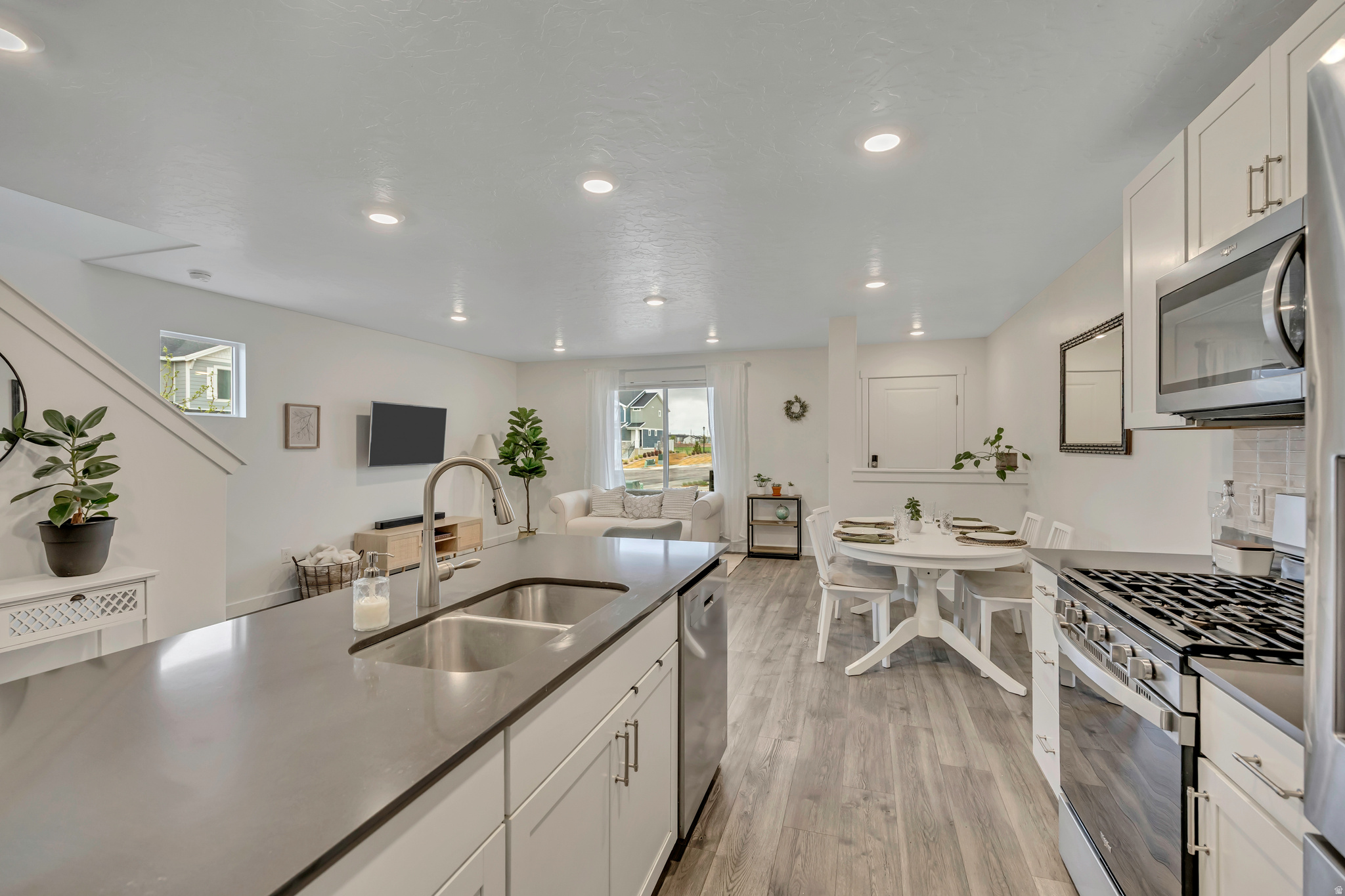 SPRING RANCH - Residential