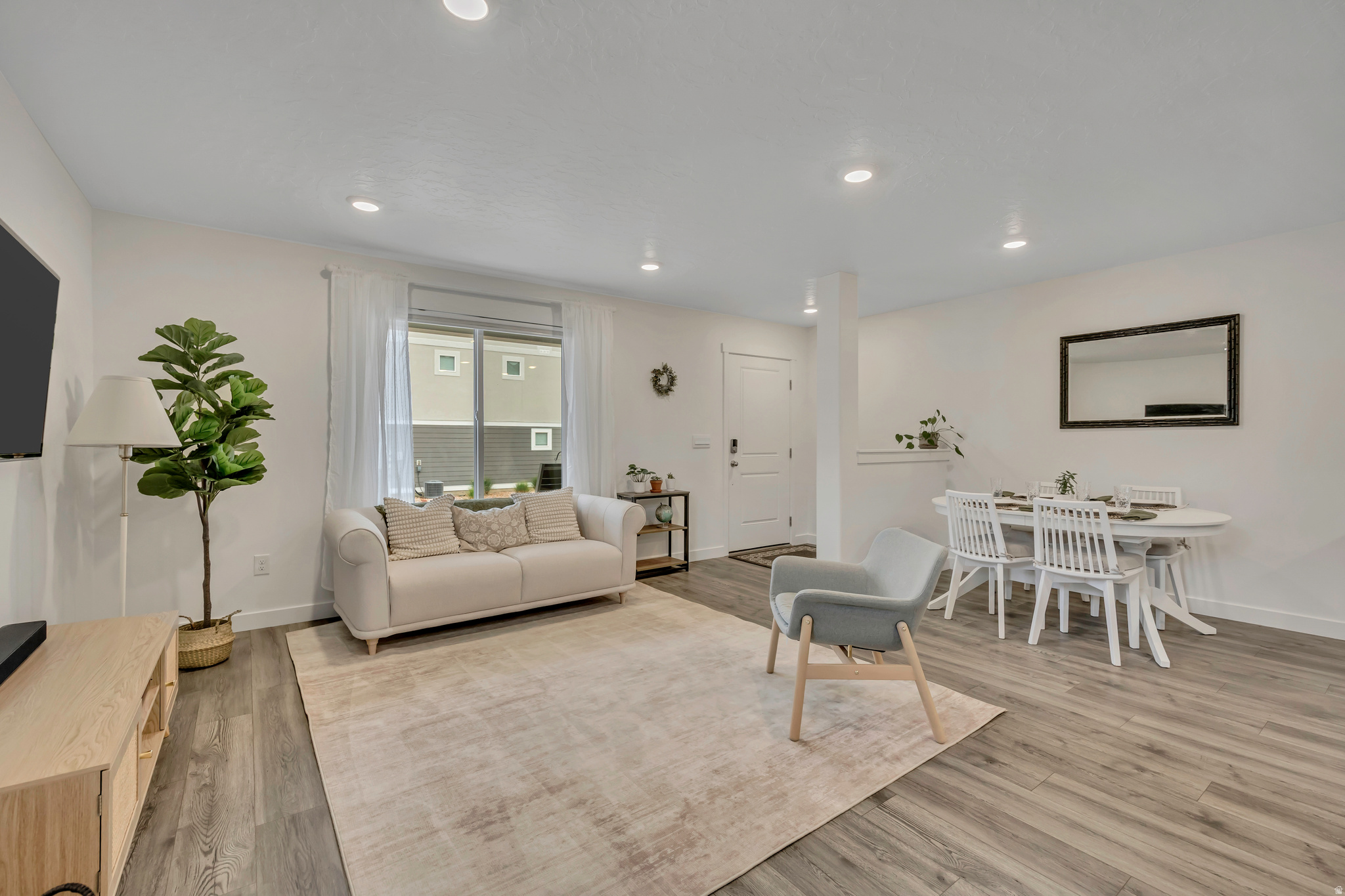 SPRING RANCH - Residential