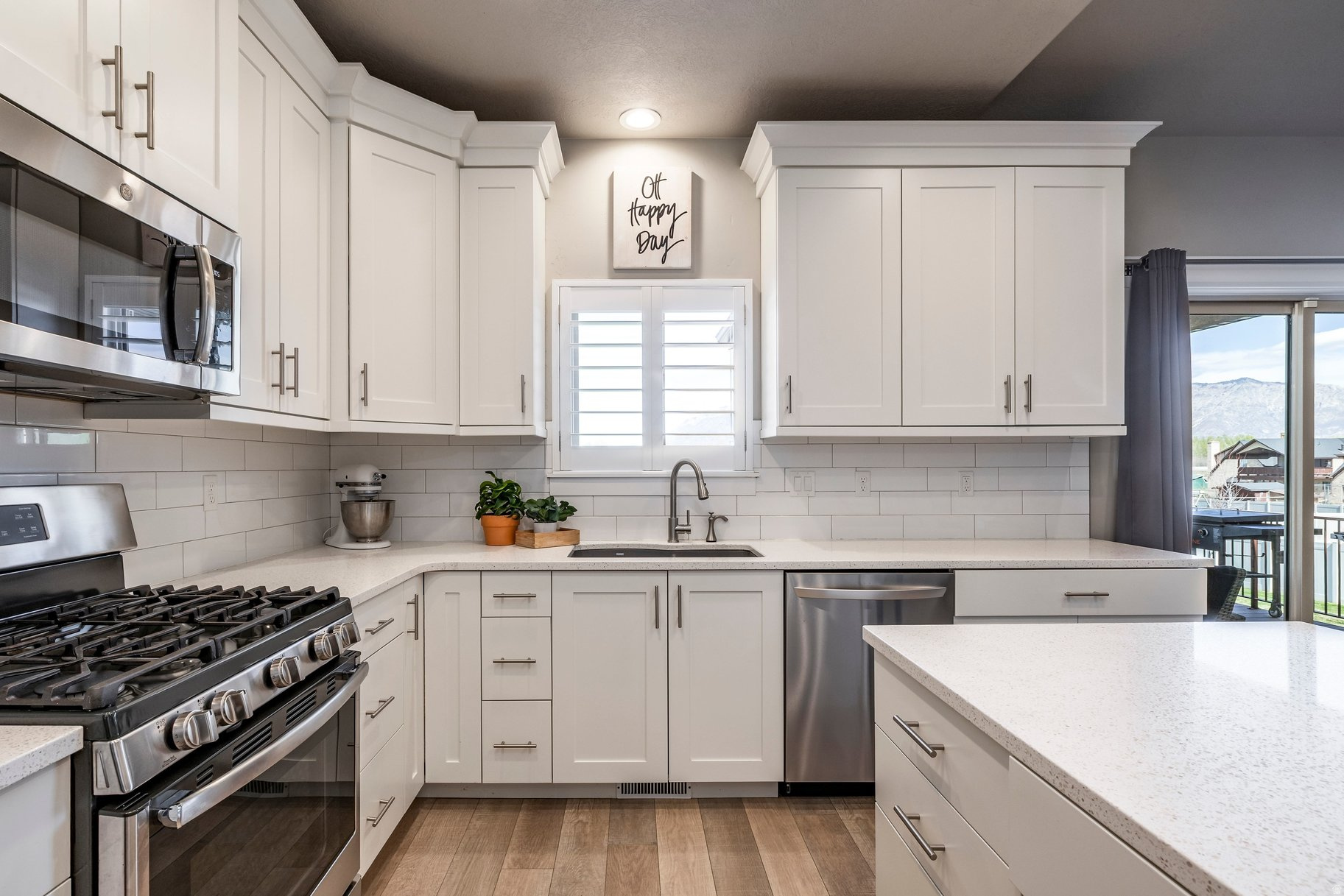 MORRIS MEADOWS - Residential