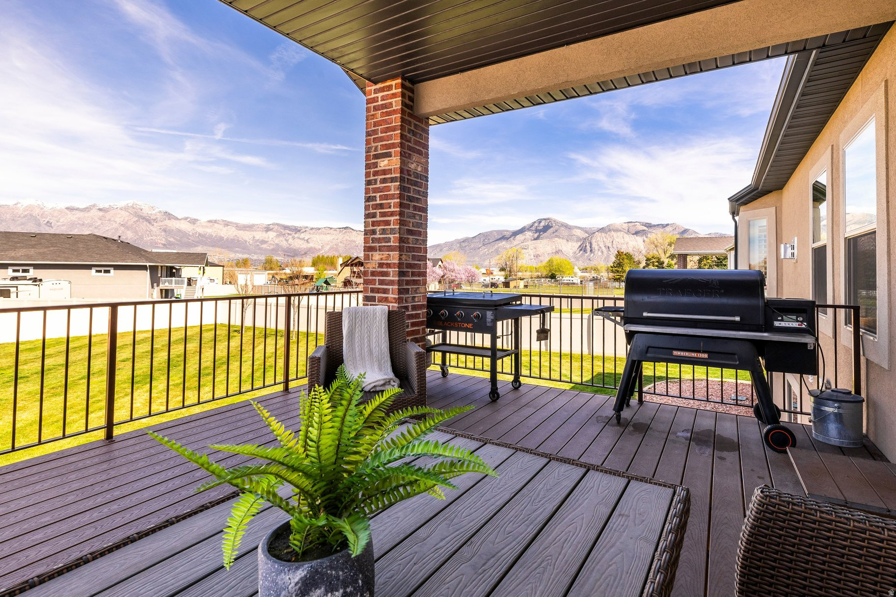 MORRIS MEADOWS - Residential