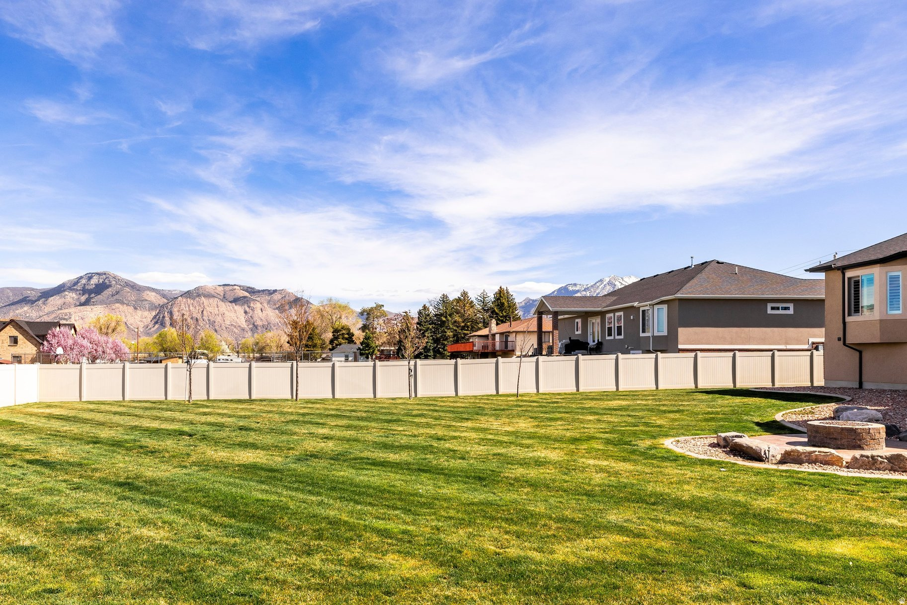 MORRIS MEADOWS - Residential