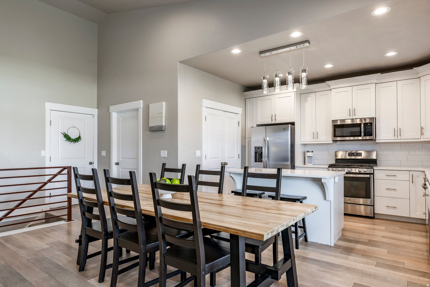 MORRIS MEADOWS - Residential