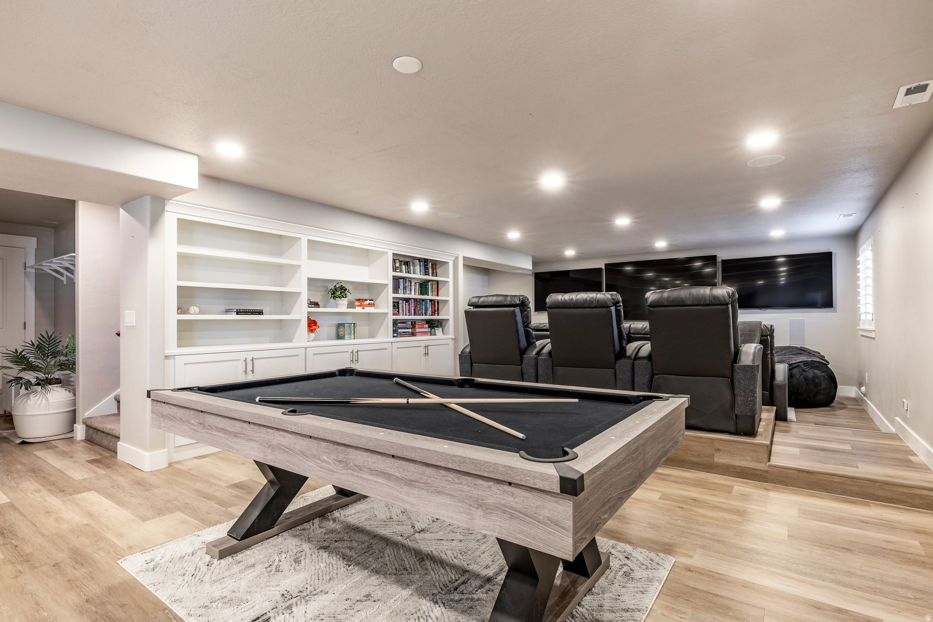 MORRIS MEADOWS - Residential