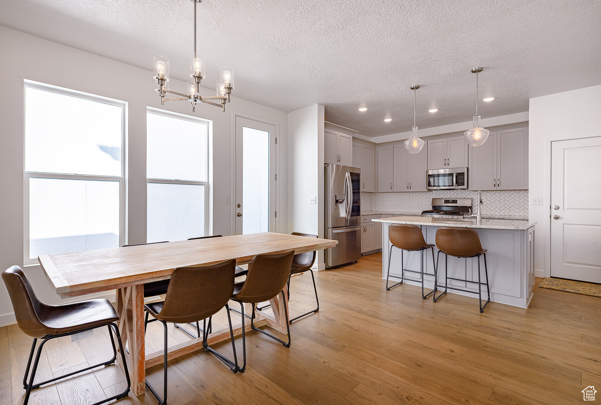 RIDGEVIEW - Residential