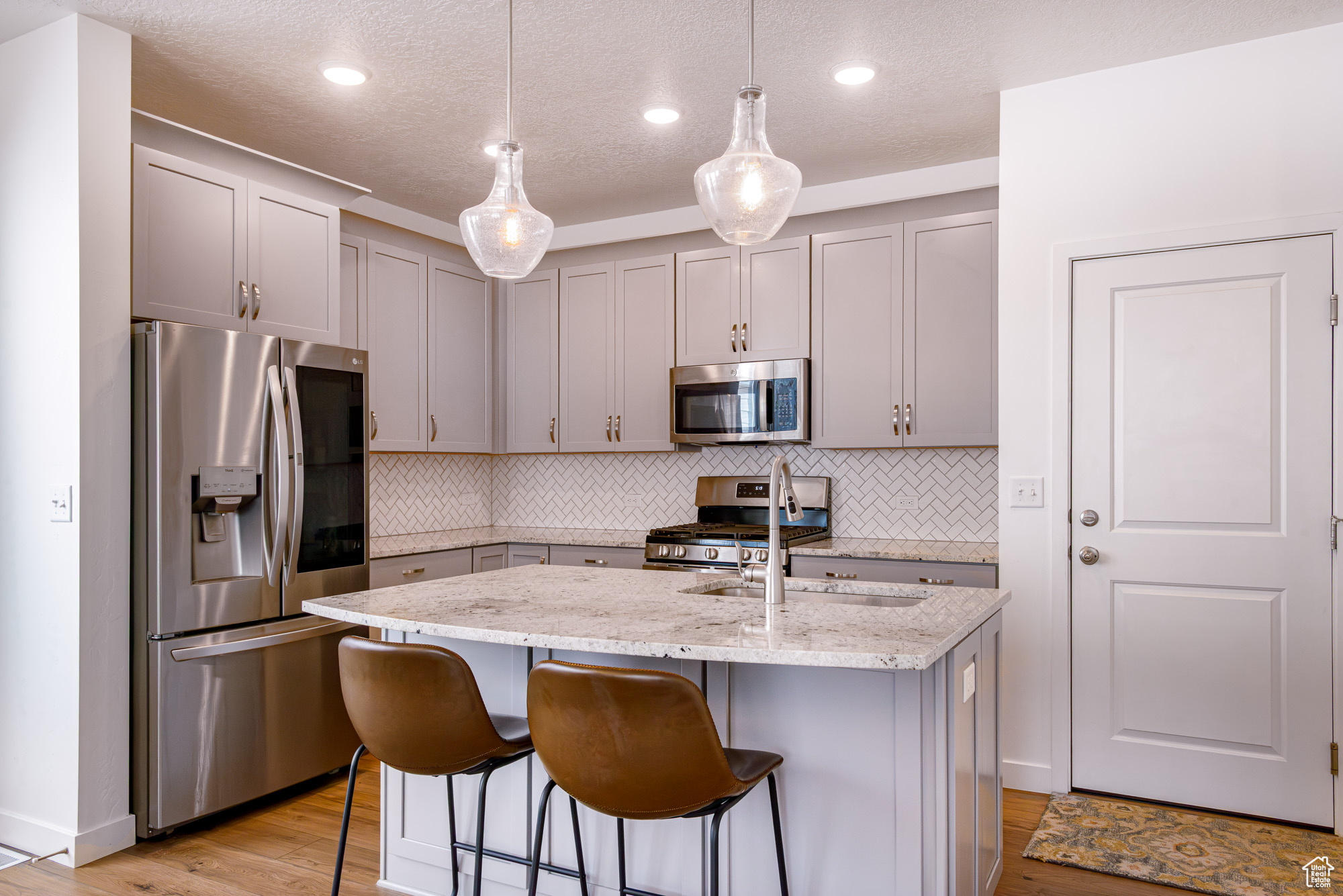 RIDGEVIEW - Residential