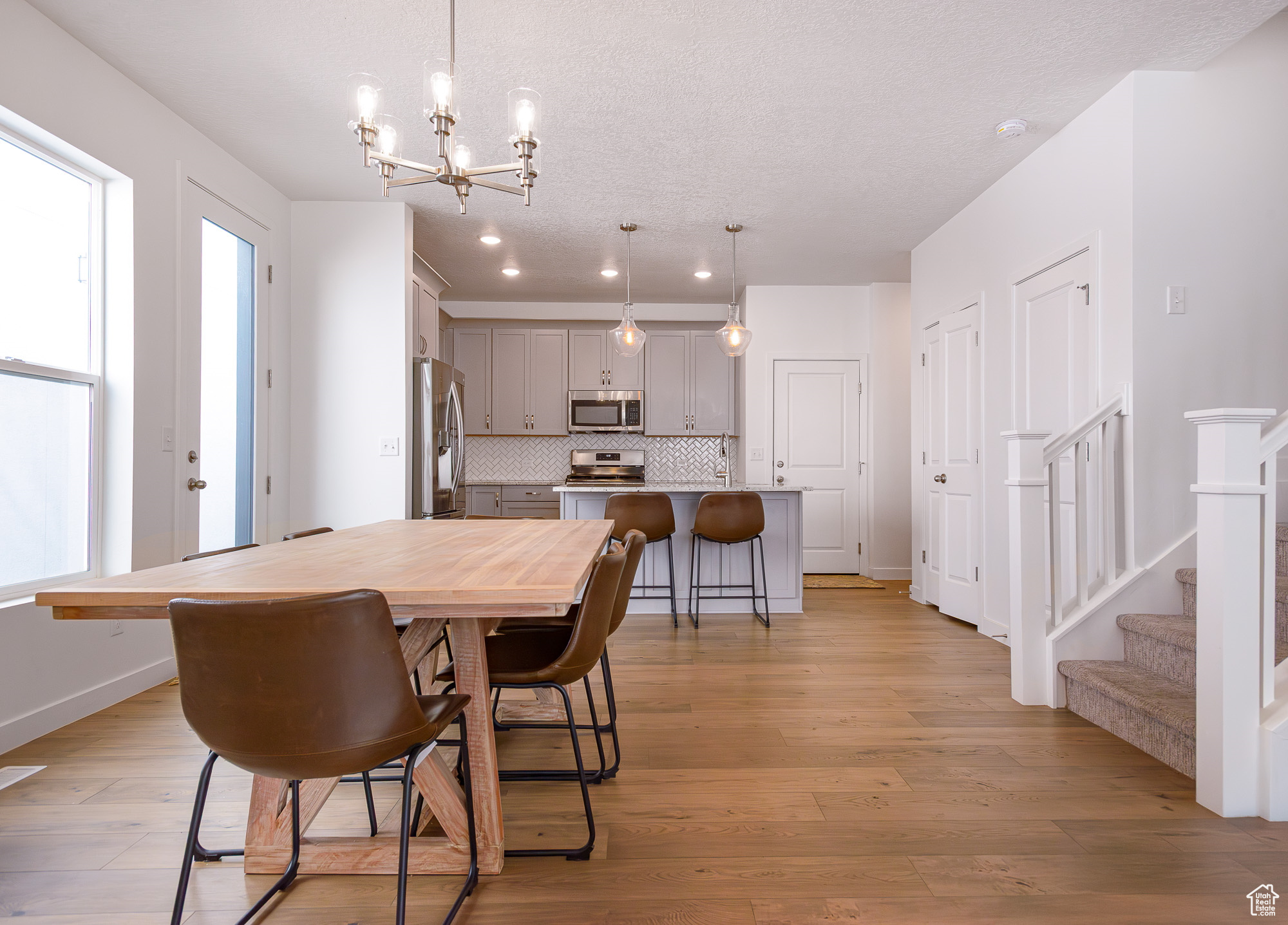 RIDGEVIEW - Residential