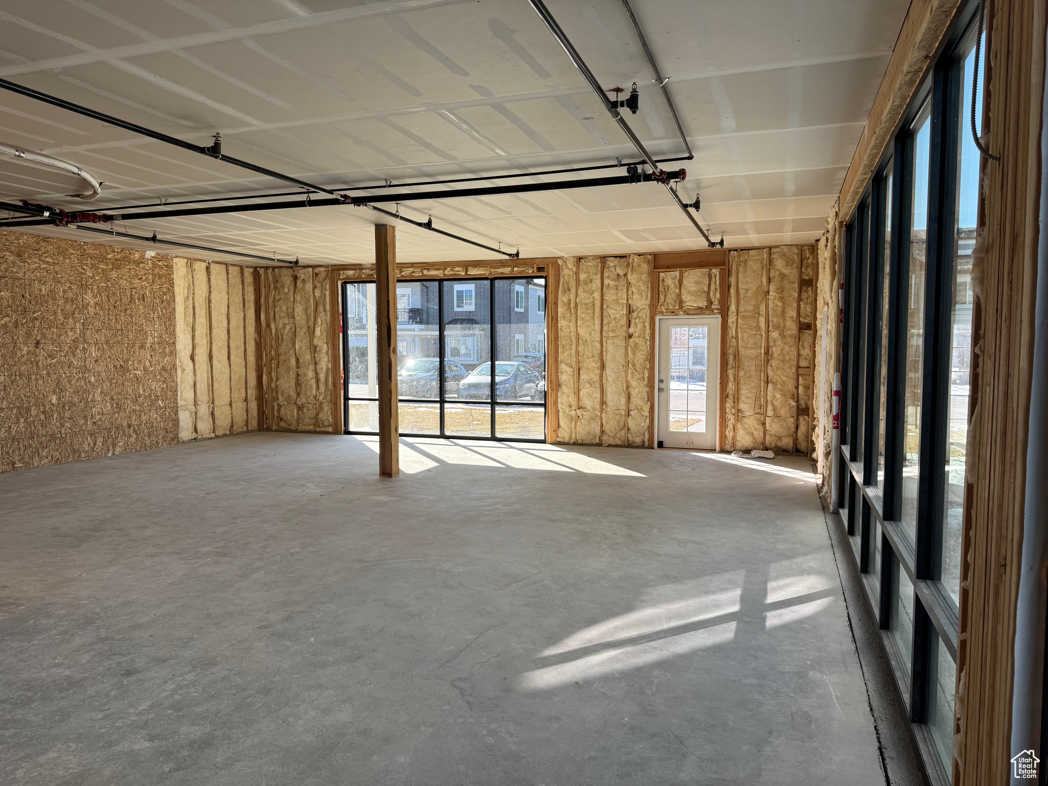 1600 PARK AVE - Commercial Sale