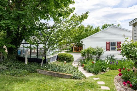 Tiny photo for 2212 E 4500 S, Salt Lake City, UT 84117 (MLS # 2158431)