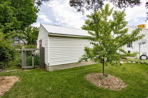 Tiny photo for 2212 E 4500 S, Salt Lake City, UT 84117 (MLS # 2158431)
