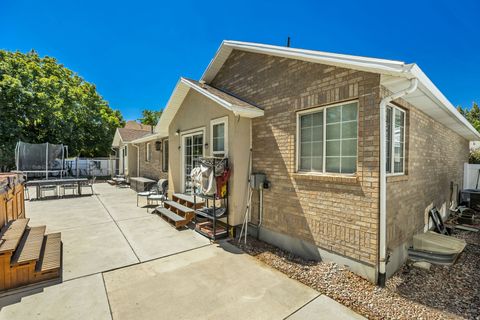 Tiny photo for 9851 S BIRDIE WAY, South Jordan, UT 84009 (MLS # 2129140)