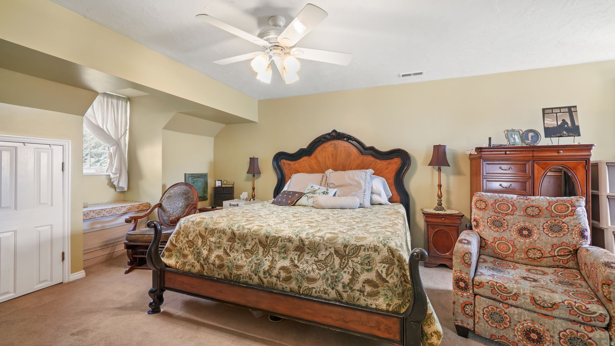 CEDAR COVE - Residential