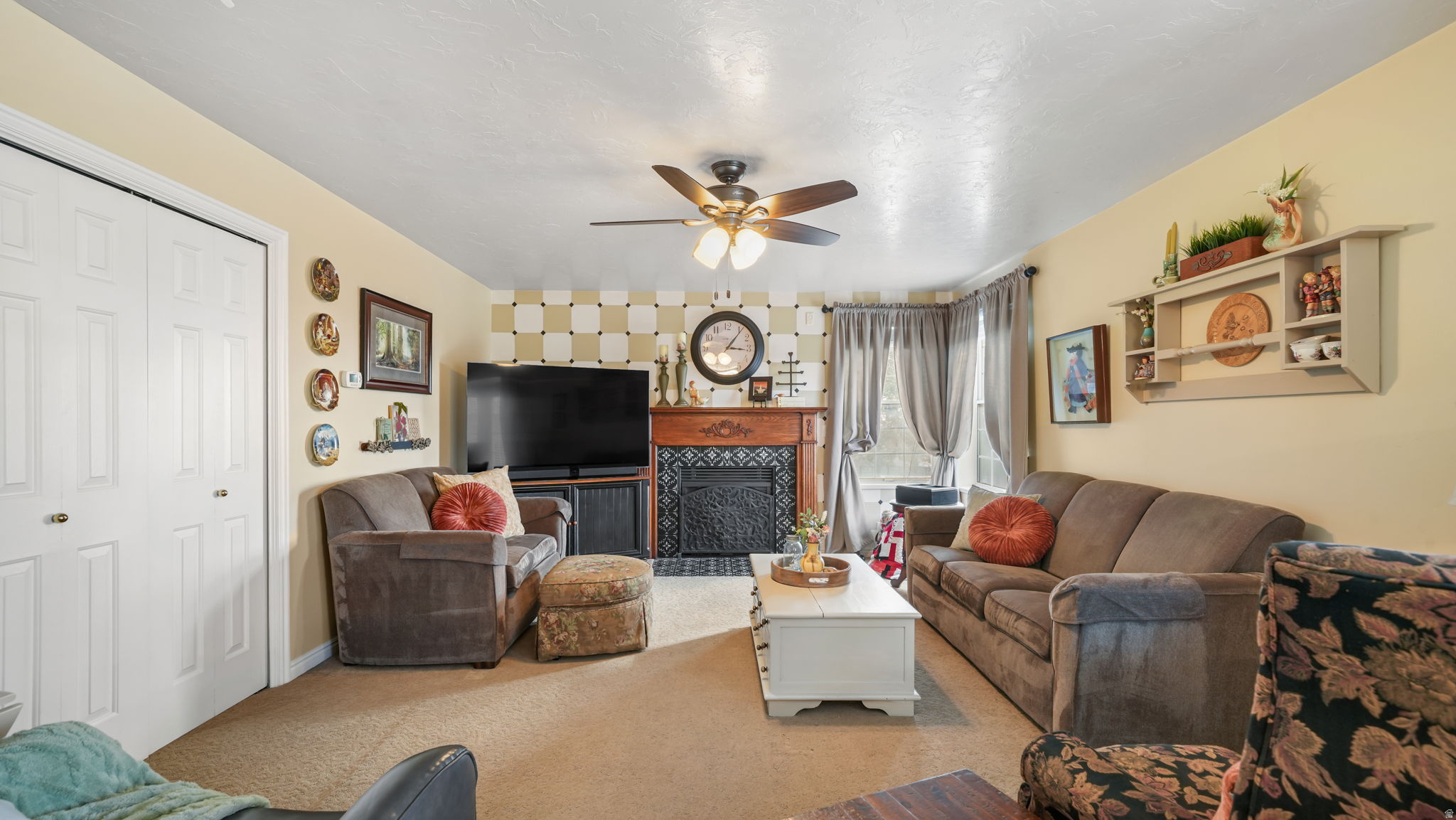 CEDAR COVE - Residential