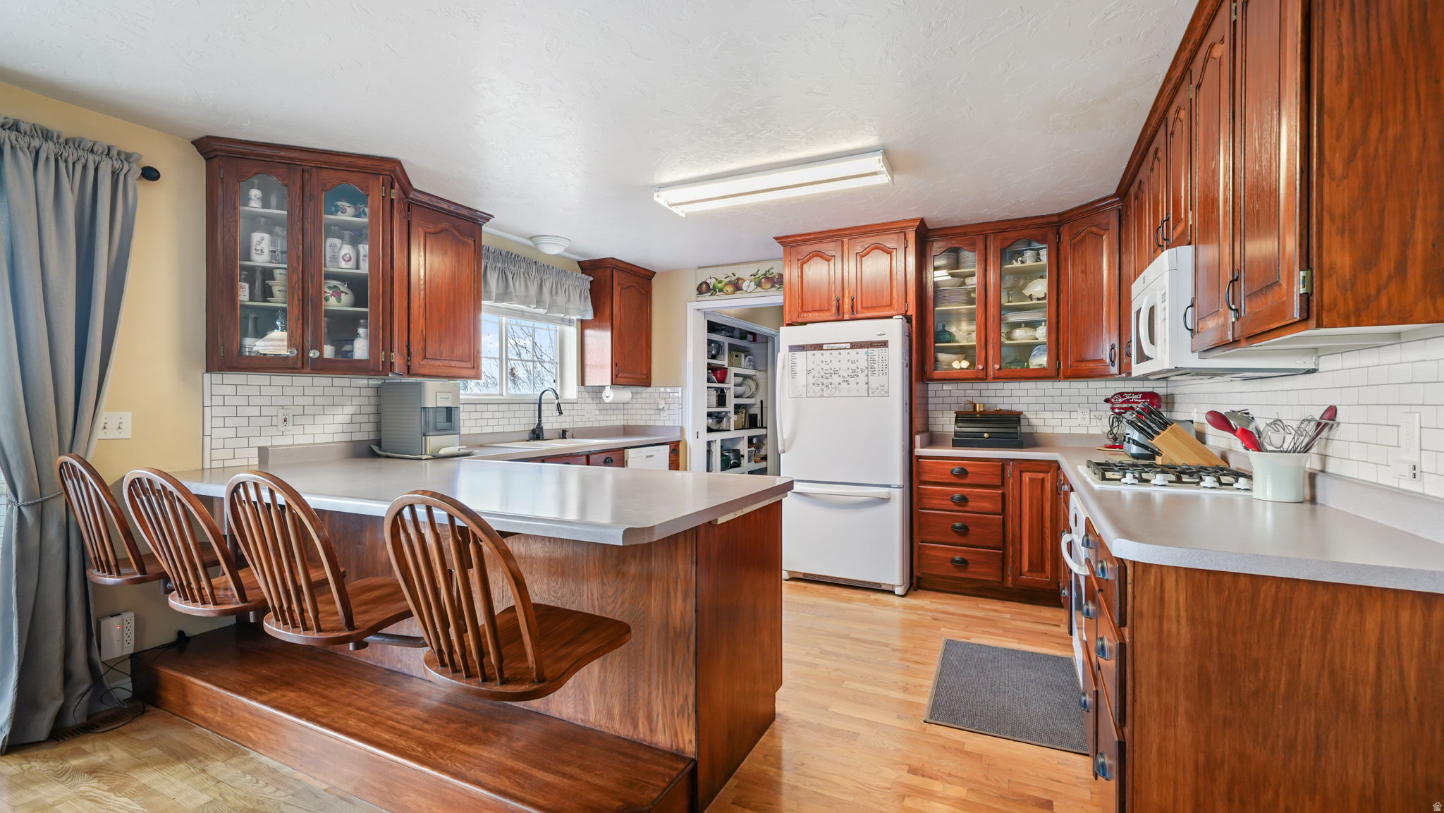 CEDAR COVE - Residential