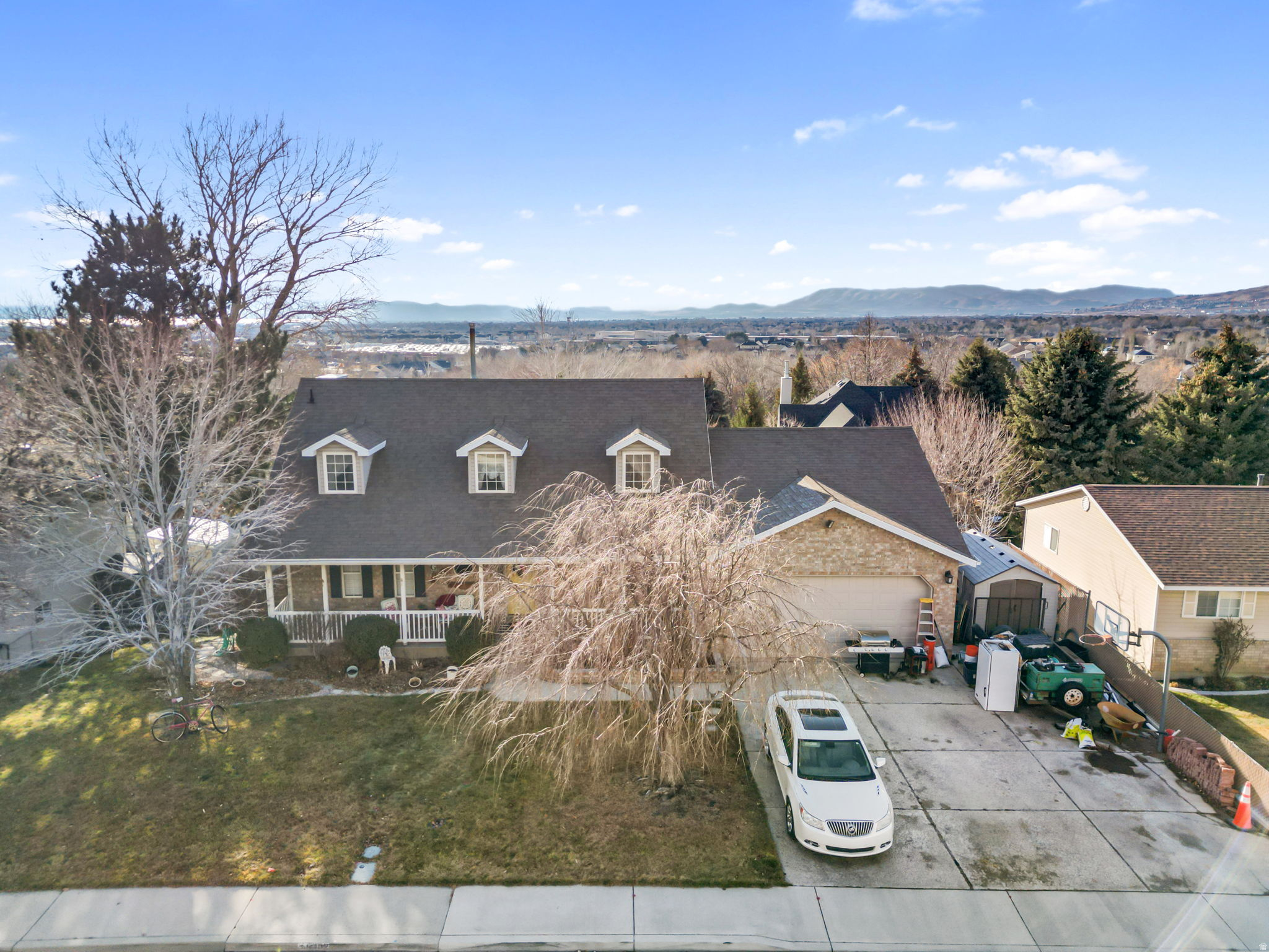 CEDAR COVE - Residential