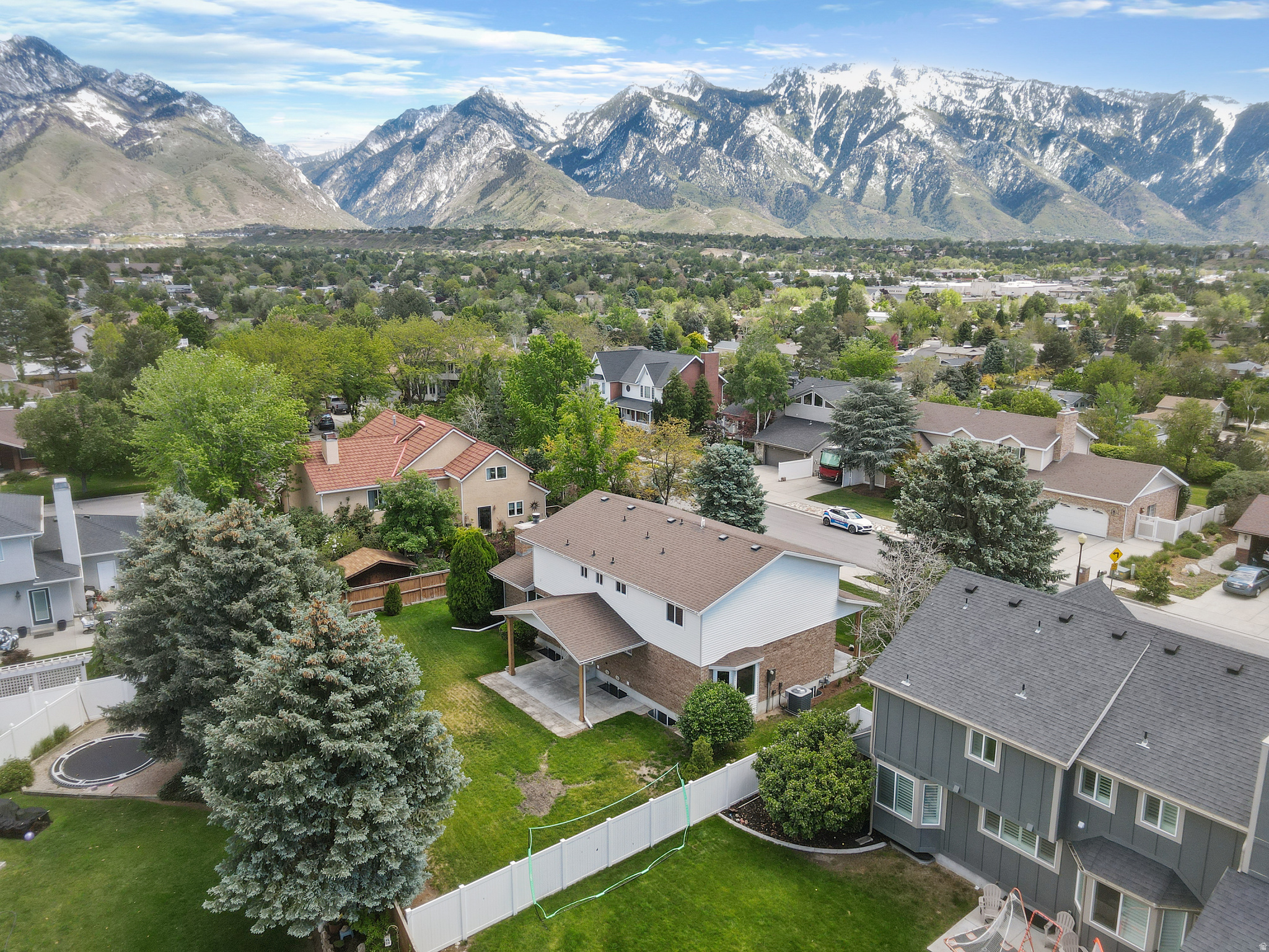 MEADOWS - Residential