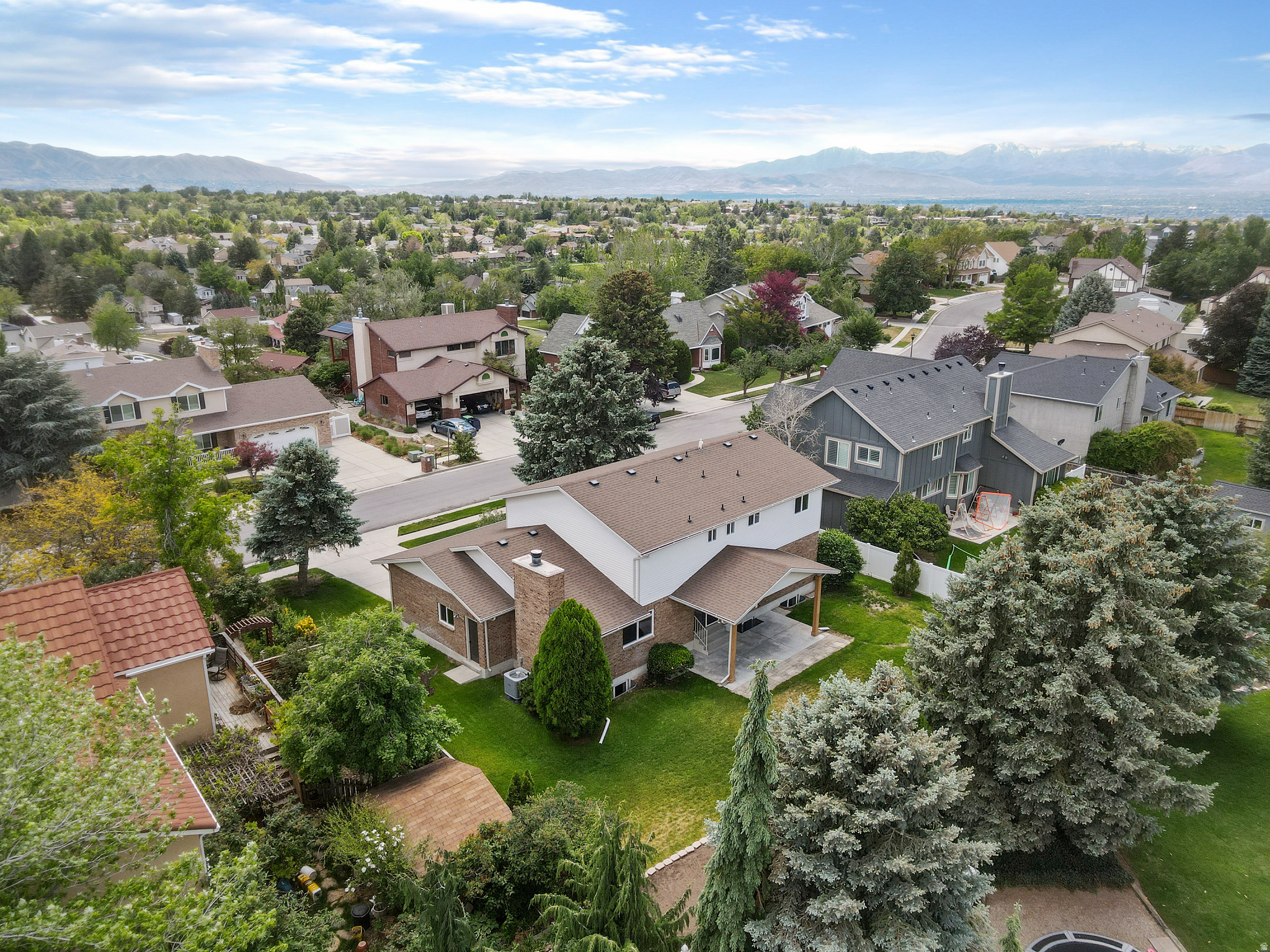 MEADOWS - Residential