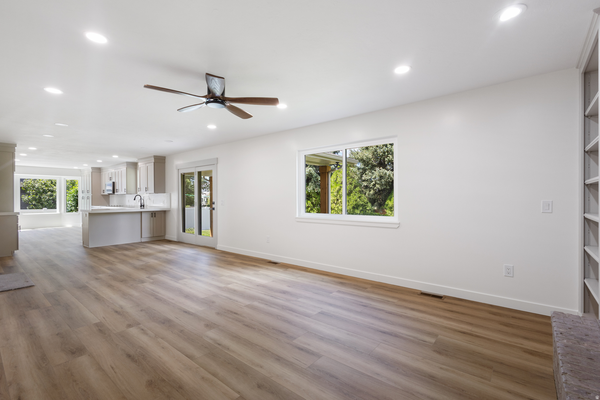 MEADOWS - Residential