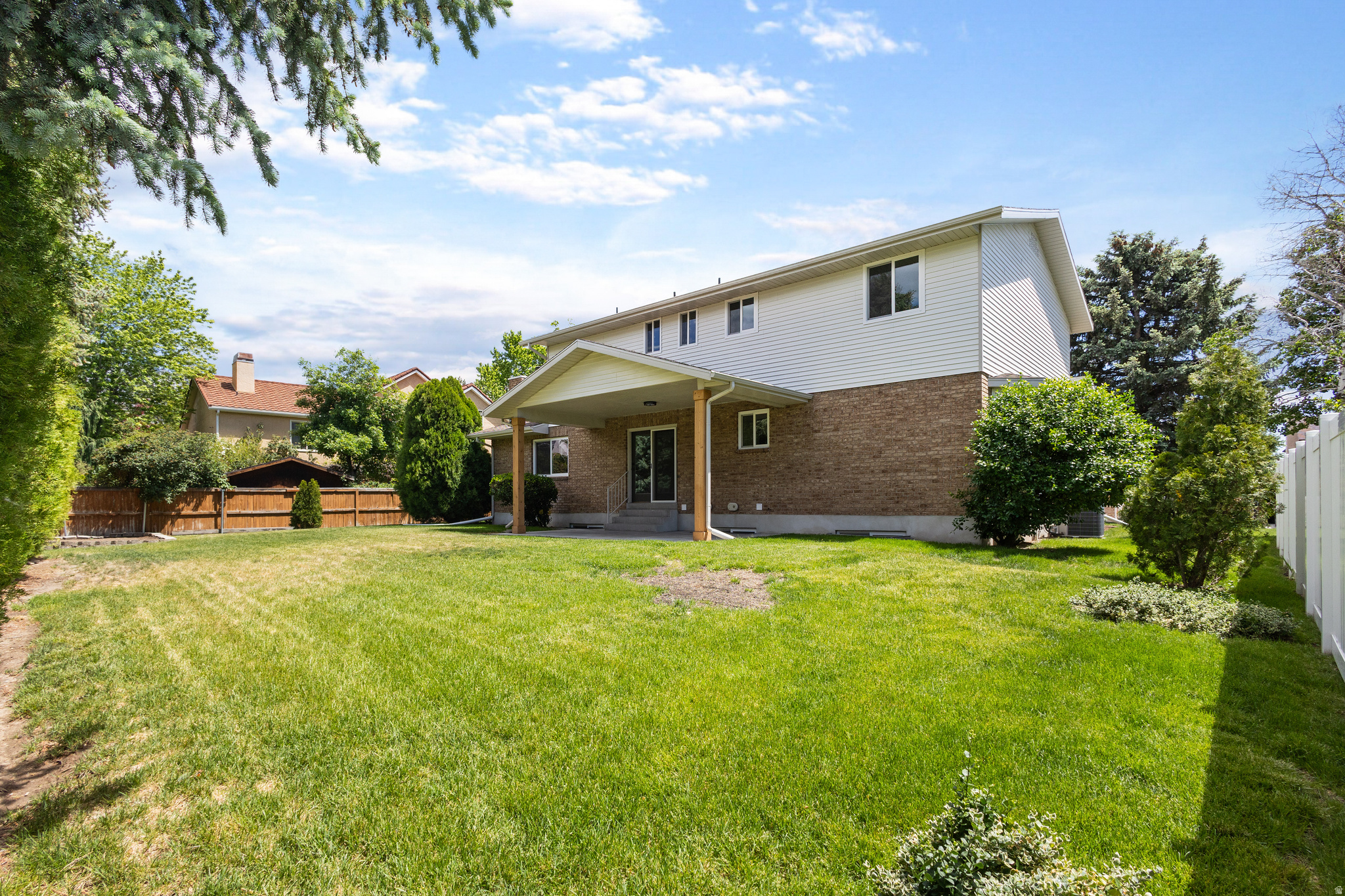 MEADOWS - Residential