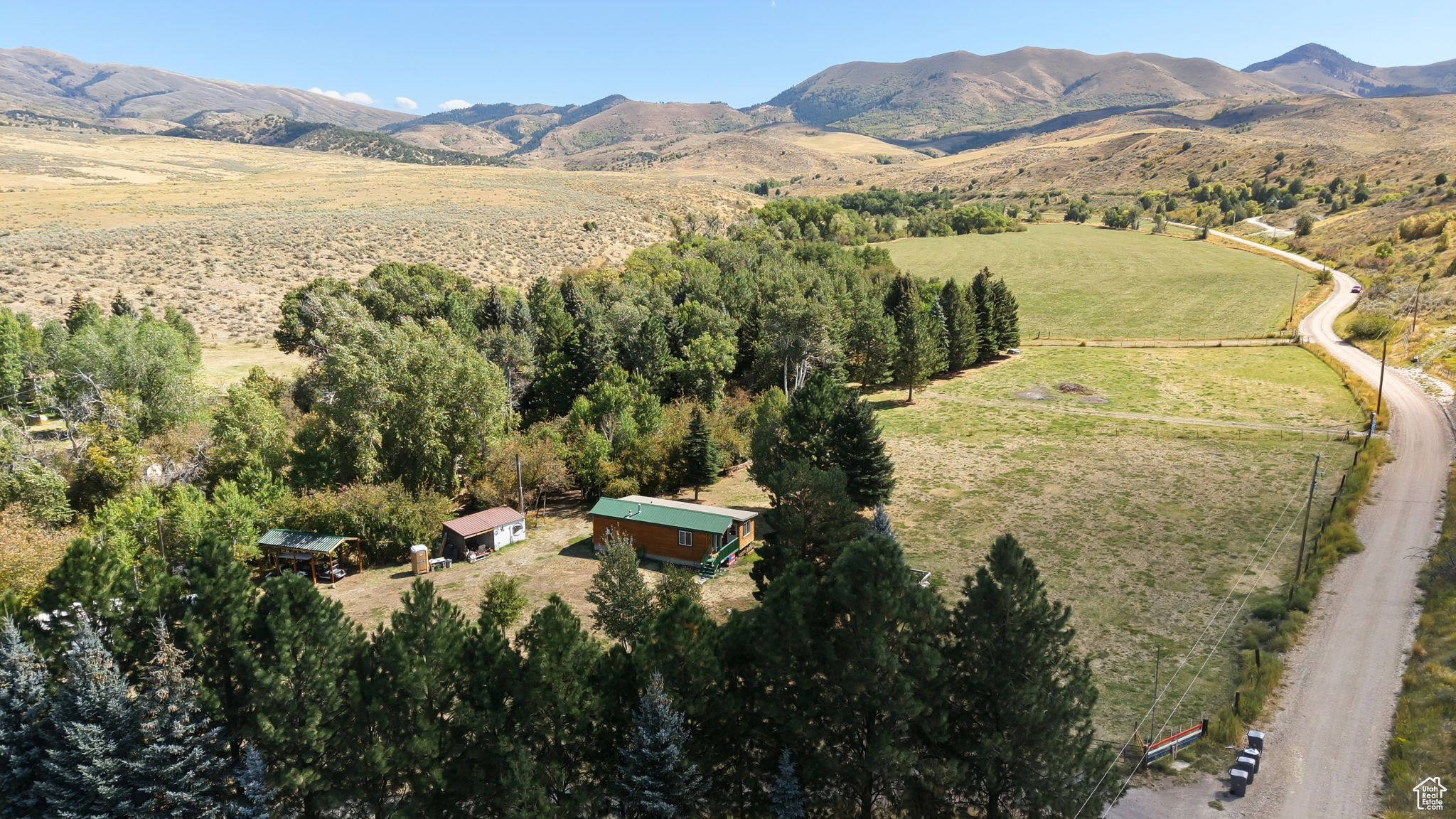 FRONTIER ESTATE - Land