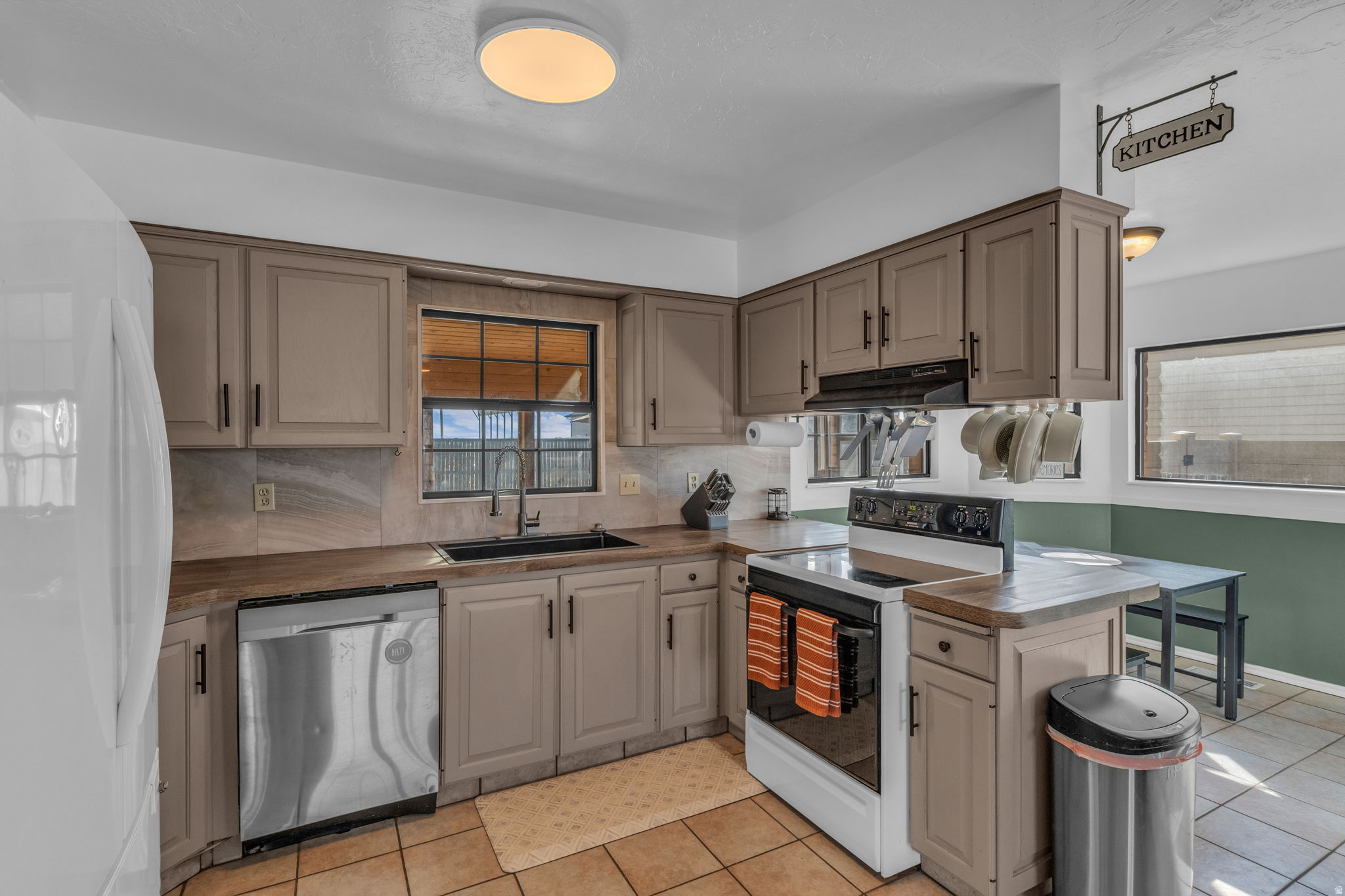 WHITE SAGE - Residential