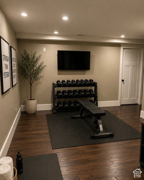 Tiny photo for 151 S PARK RIDGE DR W, Roosevelt, UT 84066 (MLS # 2188593)