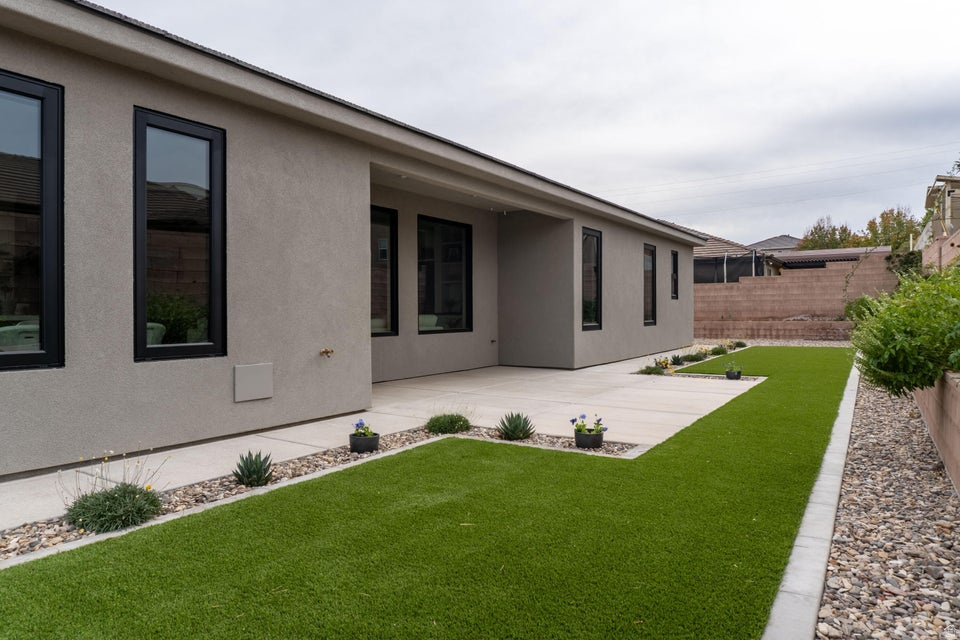 SUNSET RIDGE 3 AMD - Residential