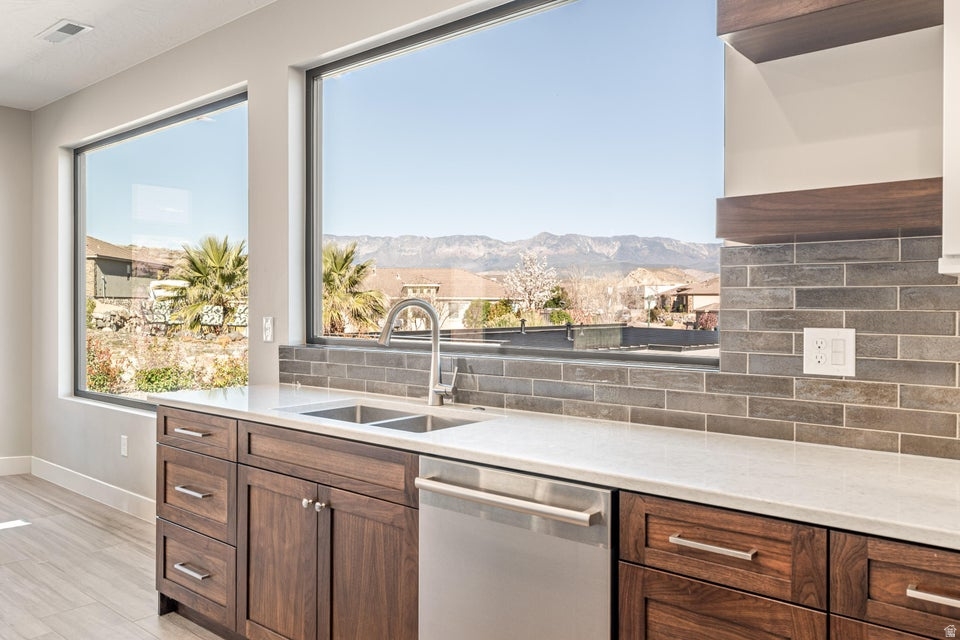 SUNSET RIDGE 3 AMD - Residential