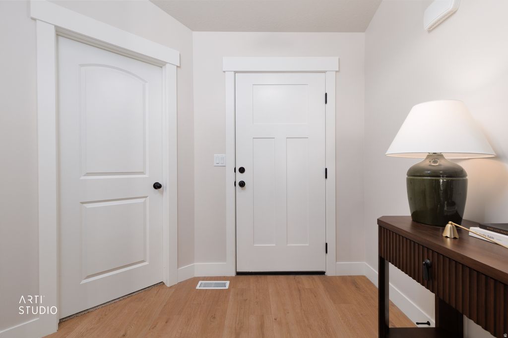 Photo of 687 N BENNEDICT DR, Saratoga Springs, UT 84045 (MLS # 2131594)