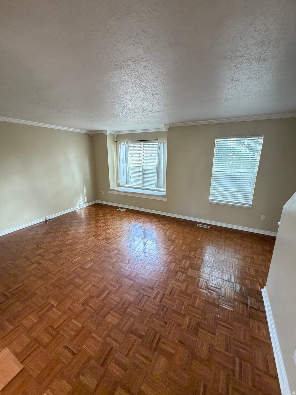 Photo of 347 E 500 S, Clearfield, UT 84015 (MLS # 2186261)