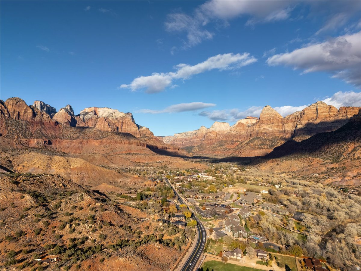 SPRINGDALE TOWNSITE - Land