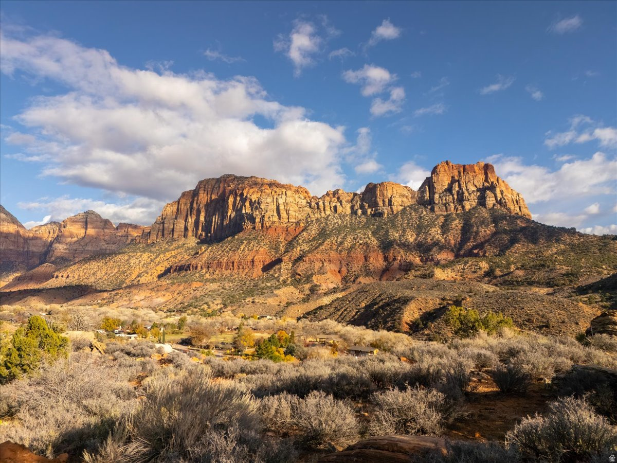 SPRINGDALE TOWNSITE - Land