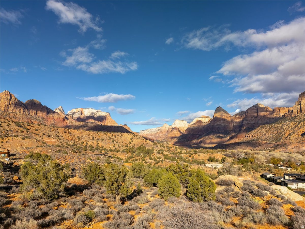 SPRINGDALE TOWNSITE - Land