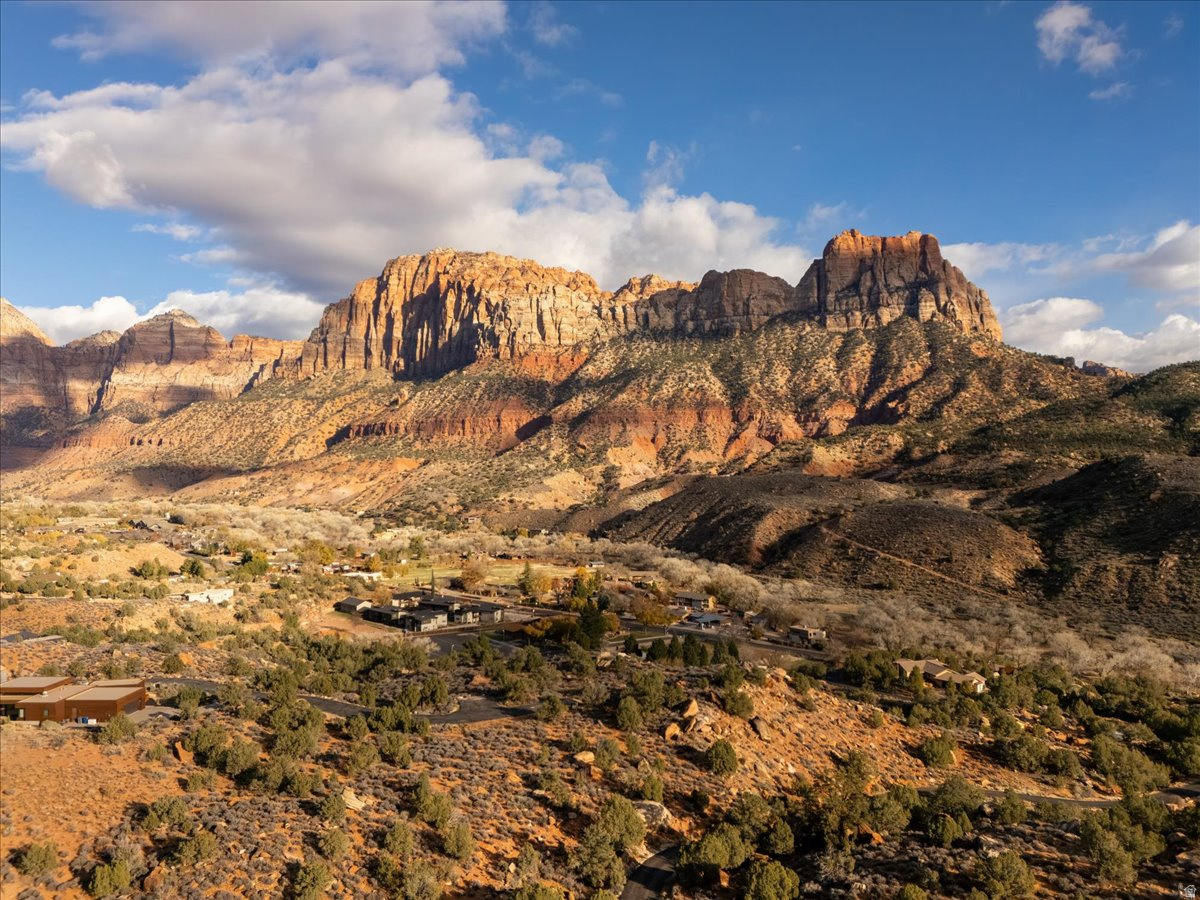 SPRINGDALE TOWNSITE - Land