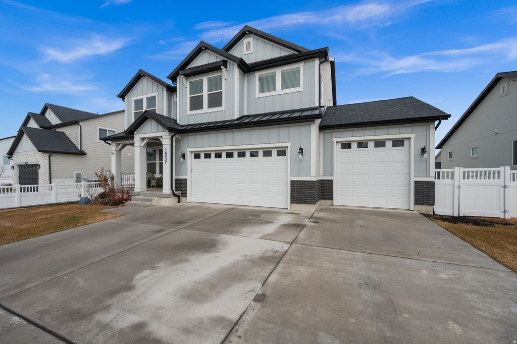 Photo of 14037 S OVERWATCH DR W, Herriman, UT 84096 (MLS # 2137396)