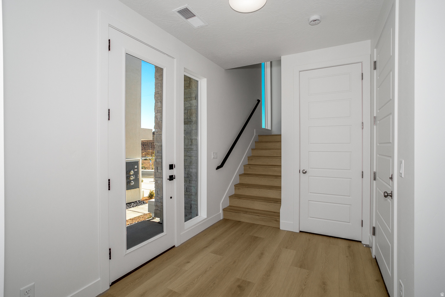 BECCO CREEK TOWNHOMES AT DIVARIO - Residential